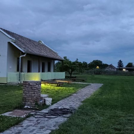 Villa Diiva Curug Zewnętrze zdjęcie